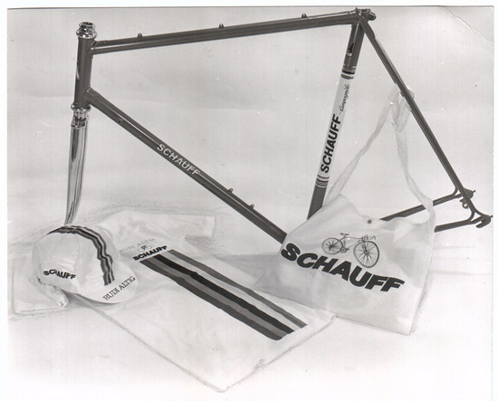 rennrahmen-schauff-shirt-197x