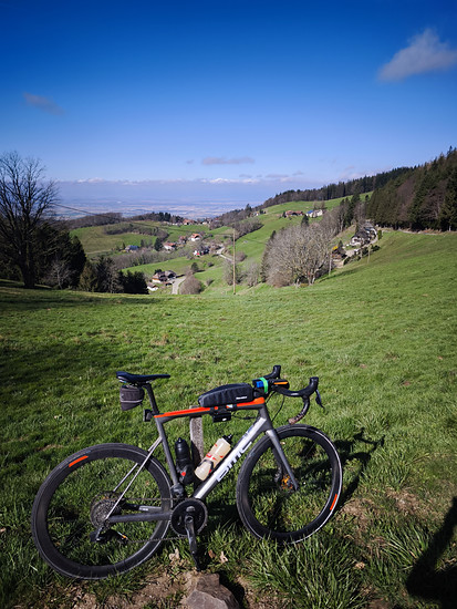 Black Forest Brevet Silver 🌞💨🌞💨🌞💨
Nur echt MIT Wackelkontakt 💯🔥🤪
Geier, Schaui 06/2025, Belchen, Blauen und die Böllen Ulle Gedächtnis Rampen 🤪
Ungeplant der Nase nach, weil Wetter- App🫣👀