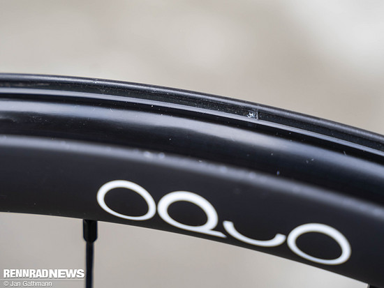 Auch die Innenweite liegt bei 25 mm – eine Spezialität ist der Mini-Hook.