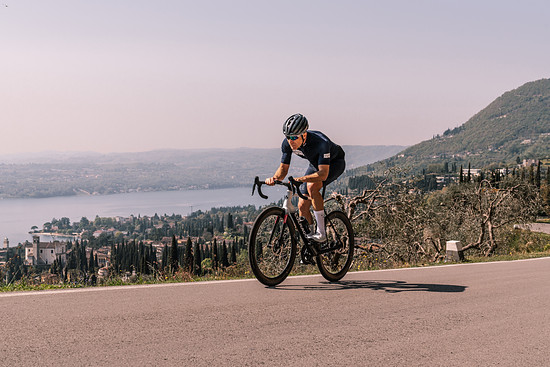 Erste Ausfahrt mit dem V5Rs am Gardasee.