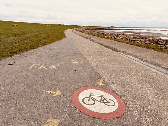 Nix gucken von Rad aus