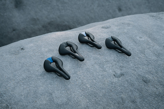 Für den Joyseat der dritten Generation sind Farbakzente in acht unterschiedlichen Farben sowie eine Laser-Gravur wählbar.