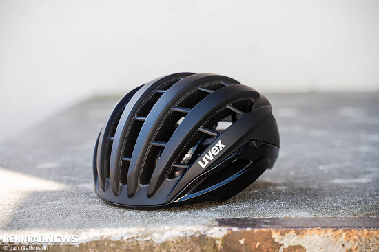 …in eine sommerlich luftige Helmschale verwandeln.