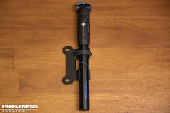 Die Contec sieht nicht so schick aus, aber funktioniert