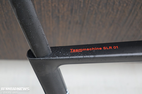 Die Klemmung der Sattelstütze ist komplett im Rahmen integriert.