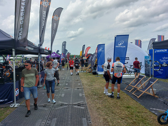 In der Expo-Area gibt es jede Menge Austeller mit spannenden Produkten zum Ausprobieren und Bestaunen.