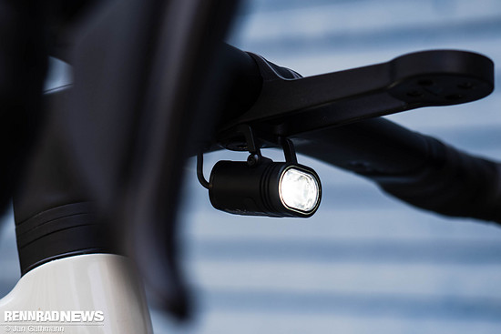 Das Vorderlicht leistet 150 Lumen.