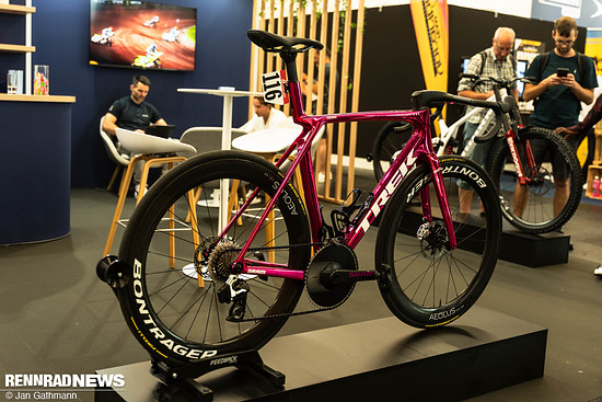 Das Trek Madone in Sonderlackierung für Mads Pedersen.