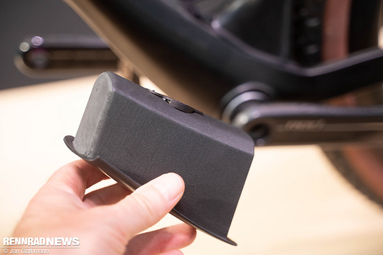 Es öffnet nach unten.