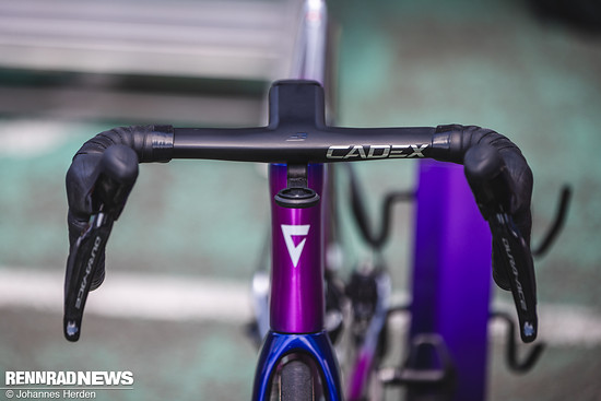 O' Connor fährt ein schmales Cockpit.