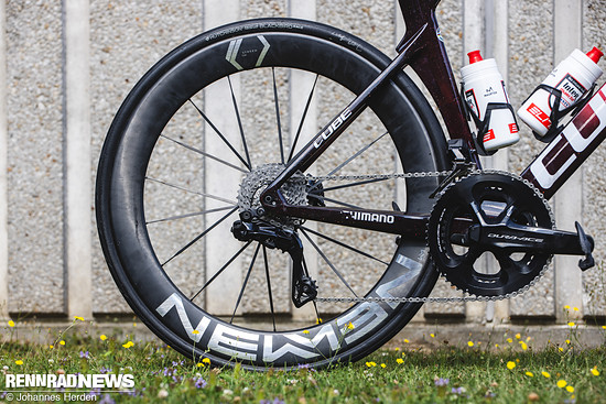 …66 mm hinten – 1 mm höher als die UCI ab 2026 erlauben will.