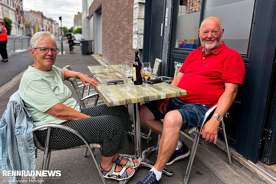 Dieses dänische Pärchen trafen wir vor der Frittenbude
