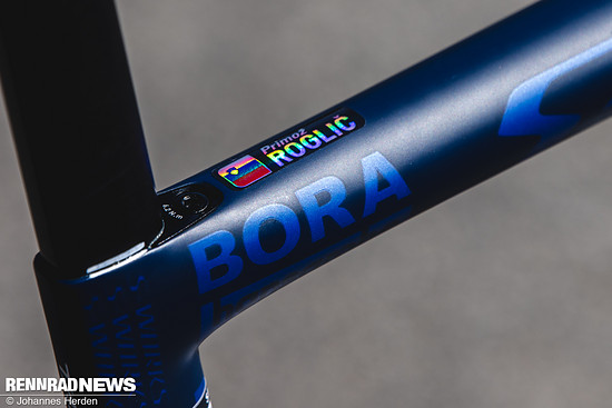 Namenssticker in Rainbow