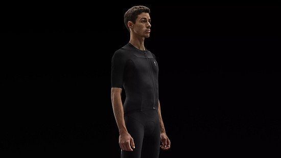 Das S-Works Race Jersey besteht laut Specialized aus dem schnellsten Stoff geschneidert worden sein, der je den eigenen Windkanal erblickte.