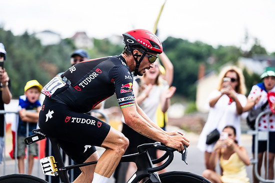 Julian Alaphilippe zeigte sich auf der Tour gleich mehrmals - erneut jubelte er ohne gewonnen zu haben, nahm es jedoch abermals mit Humor.