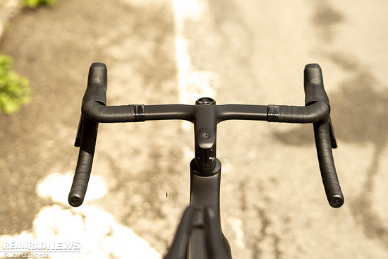 Das neue HB18 One Piece Cockpit spart satt.