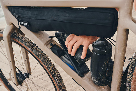 Auch ein Staufach gibt es jetzt an allen Rose Backroad Modellen.