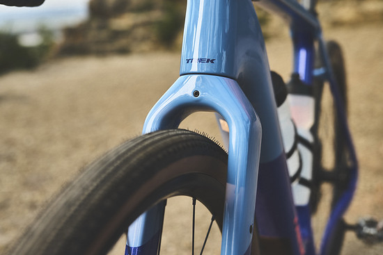 Die Reifenfreiheit gibt Trek mit 50 mm gemessen an.