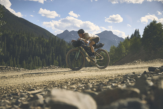 Mehr Speed dank Aerohaltung – das soll mit dem neuen GR Checkout Lenker möglich sein.