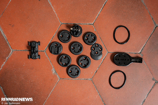 Anwender-freundlich inkludiert sind Adapter für alle erdenklichen Geräte und GoPro – auch unter dem Mount.