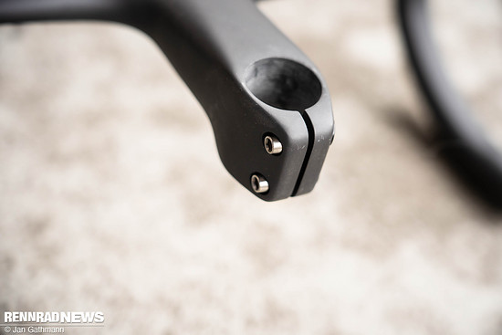 Das Alpinist Cockpit II passt auf Standard 1 1/8 Zoll Schäfte.