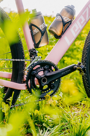 Bei der Schaltgruppe setzt Leeze auf die GRX 400 2x10.