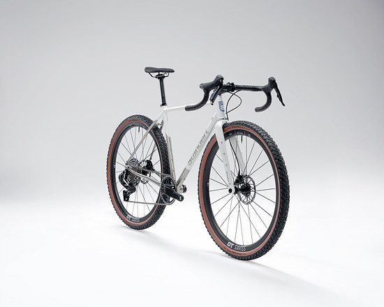 Die Berliner Boutique-Marke Standert verpasst dem Edelstahl-Gravelbike ein Update.