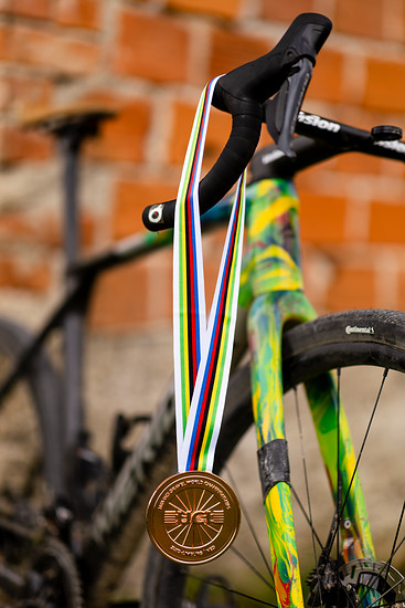 Mohoric-Merida 251020 0237 VID