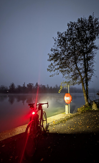 2 Grad und Nebel auf der 50km zum Bäcker heut früh, brr❄️