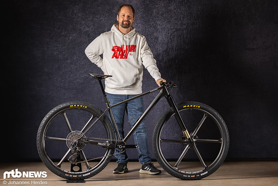 2903657-e4sr1e77y2oz-portraits 36-original