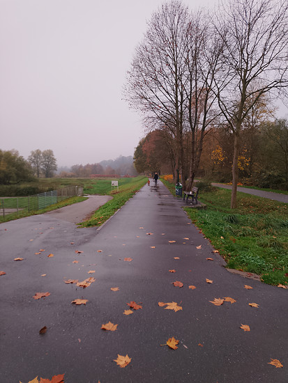 🌧️ Spaziergang zum Bäcker ☕