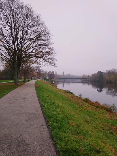 🌧️ Spaziergang zum Bäcker ☕