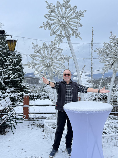 Weihnachts Spaziergang 2cm Neuschnee in der Stadt genießen