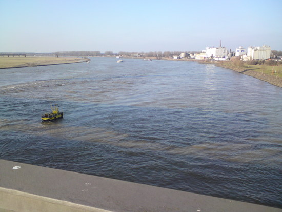 @ the river rhein @ wesel
