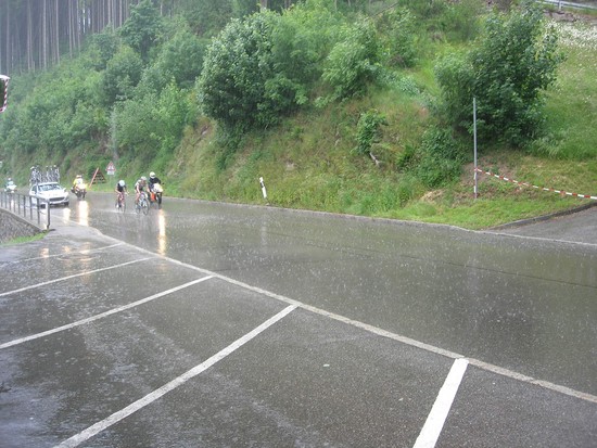 img36 SechsteRunde Wolkenbruch BakelandtsundHaussler