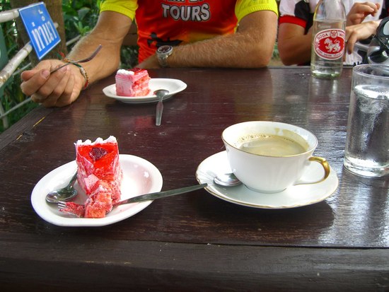 1.Tag-einmalKaffeeuhndKuchen