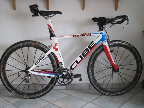 15.06.2010NeuesaufgebautesCubeAeriumHPCCarbon004