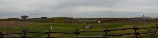 Panoramablick auf Porsche und Briefzentrum in Radefeld (Nähe Leipzig)