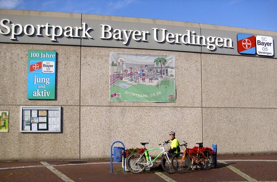 Im Sportpark Bayer Uerdingen