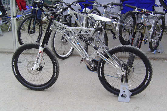 BikerfestivalJUNI2006009