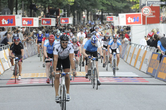 Vela &amp; Zappa im Ziel